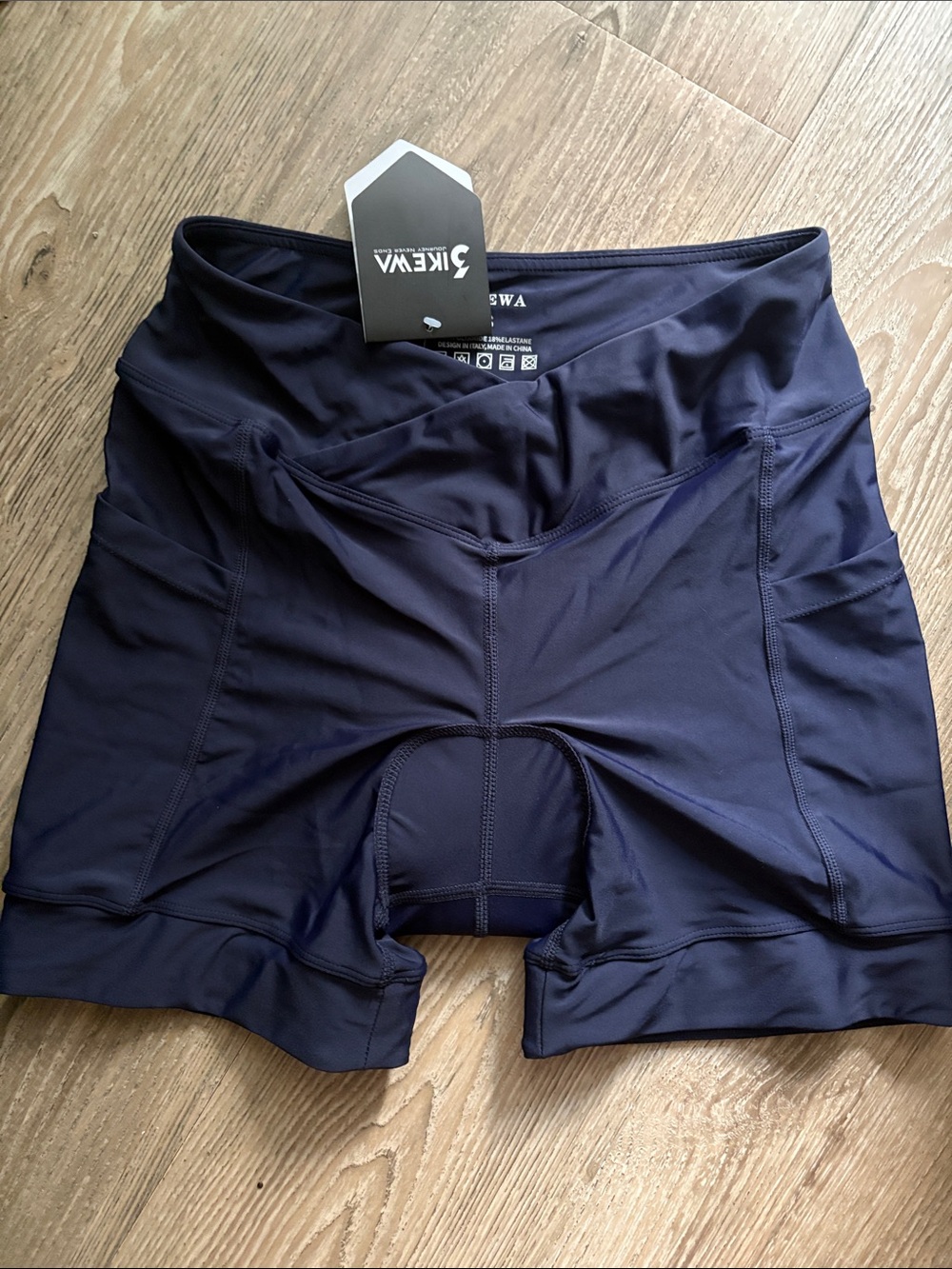 Bikewa Women's S Navy Bike Shorts with Seat Padding NWT